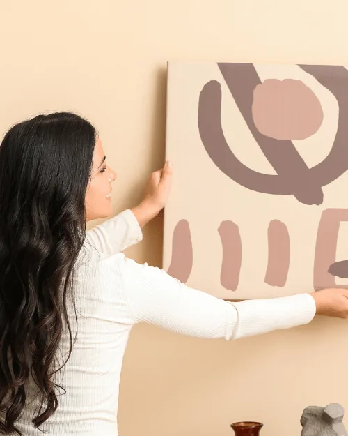 Plakspijkers: een canvas ophangen zonder boren