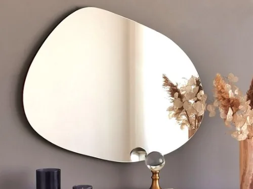 Spiegel boven het dressoir ophangen zonder boren