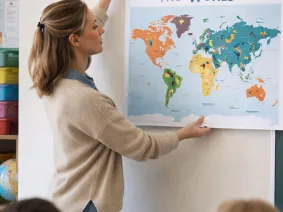 Wereldkaart als poster aan de muur